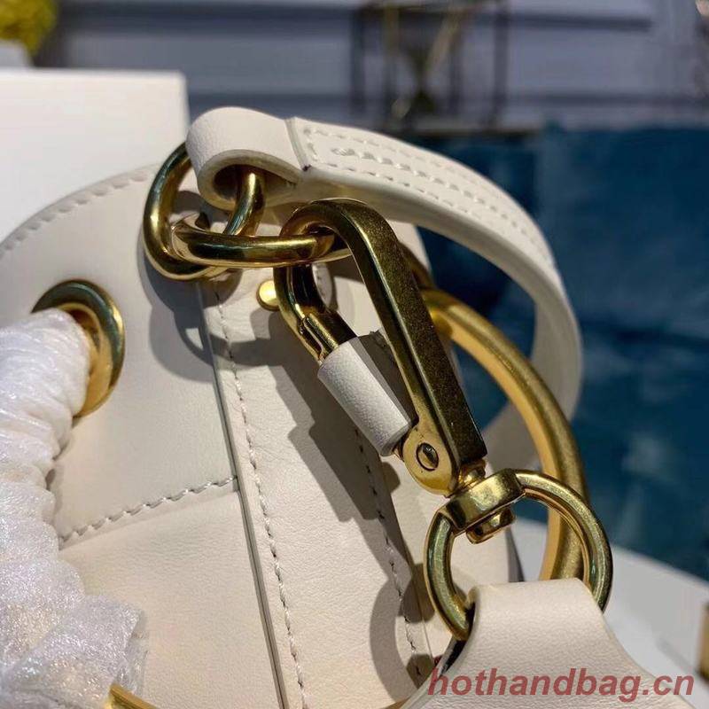 Chloe Roy Mini Smooth Leather Bucket Bag 3S508 White Chloe Roy Mini Smooth Leather Bucket Bag 3S508 White