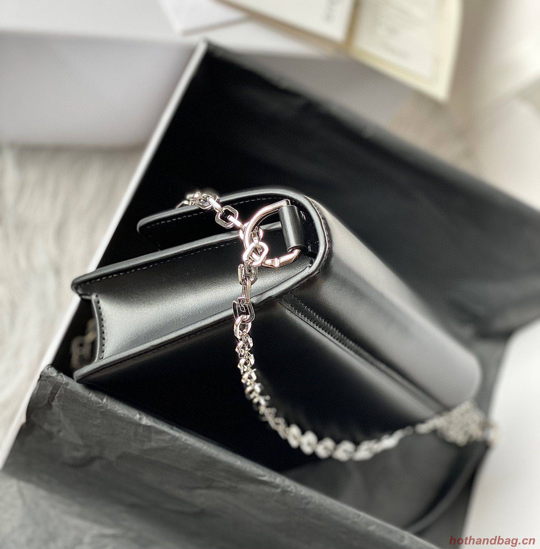 GIVENCHY Original Leather Chain Shoulder Bag 1864 GIVENCHY Original Leather Chain Shoulder Bag 1864