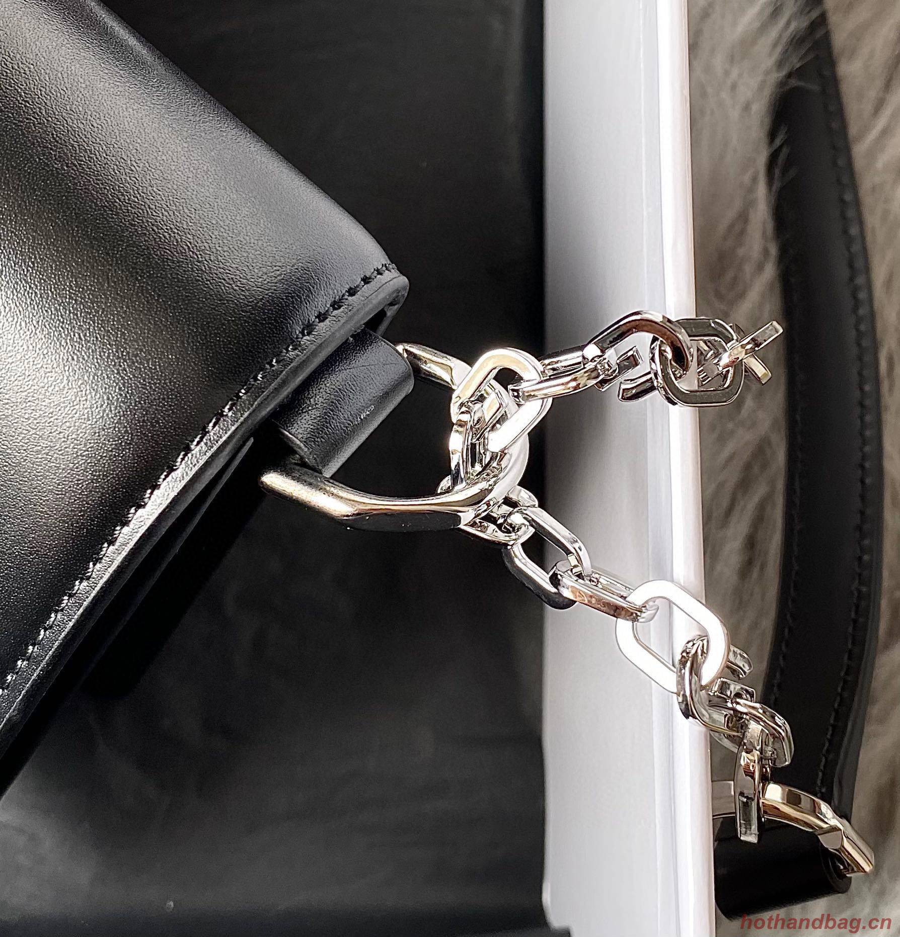 GIVENCHY Original Leather Chain Shoulder Bag 1864 GIVENCHY Original Leather Chain Shoulder Bag 1864
