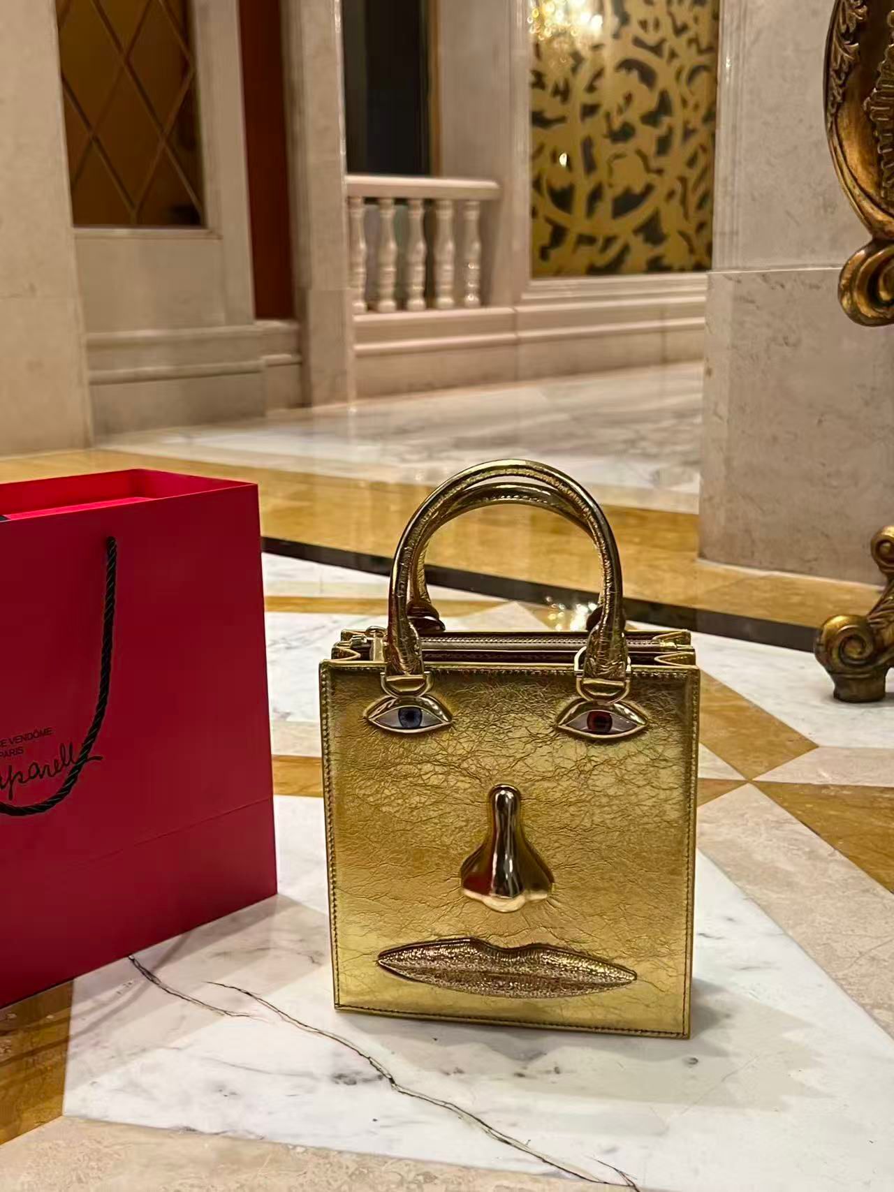 New Schiaparelli bags Original leather 50102 Gold New Schiaparelli bags Original leather 50102 Gold