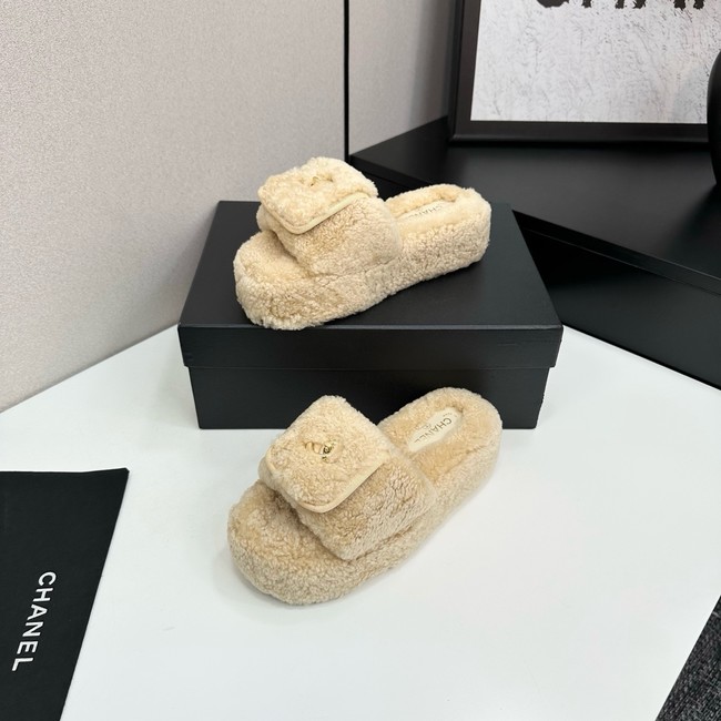 Chanel Slippers 45046-1