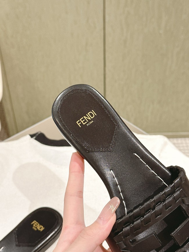 Fendi Slippers 45050-4
