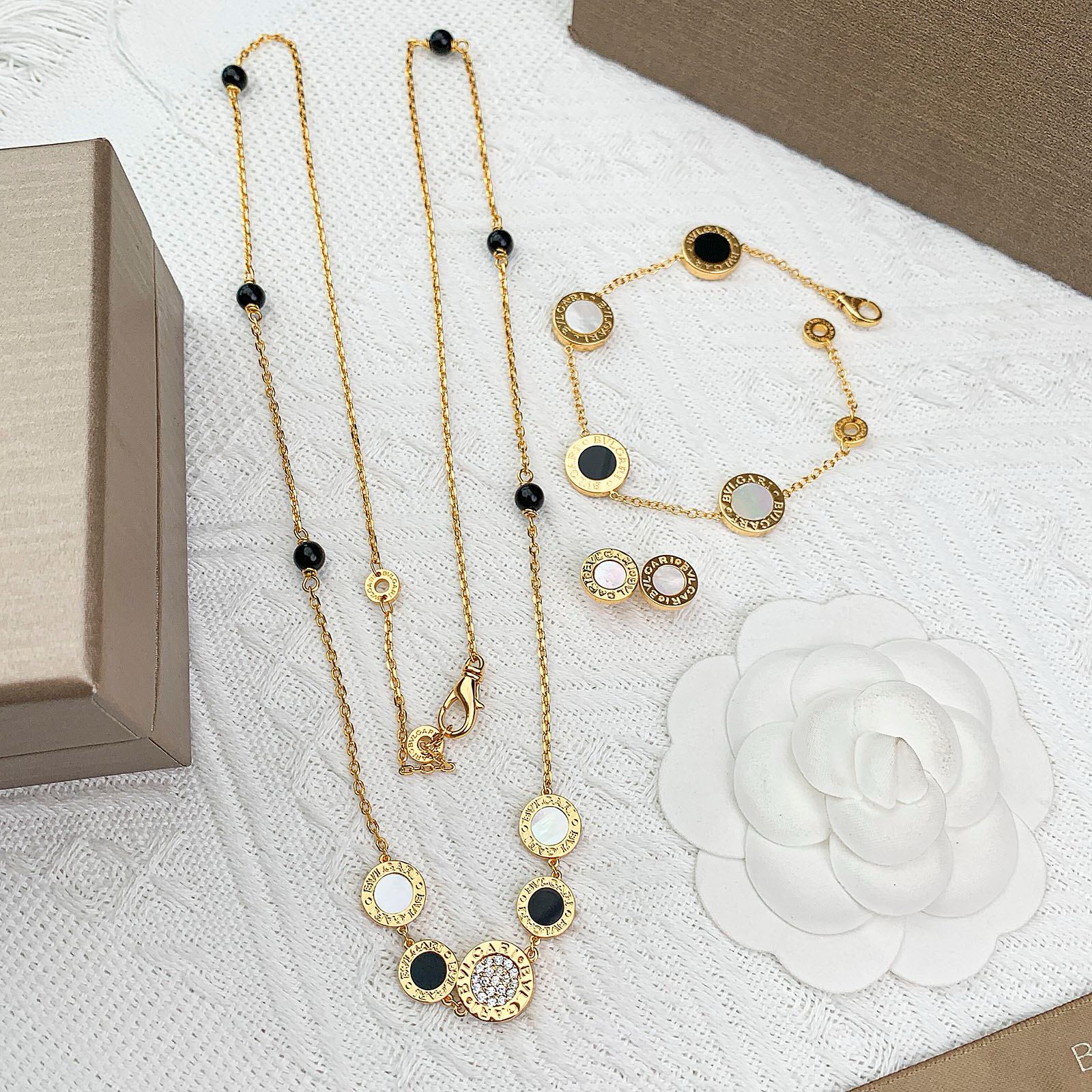 BVLGARI necklace&Bracelet&Earring CE81082