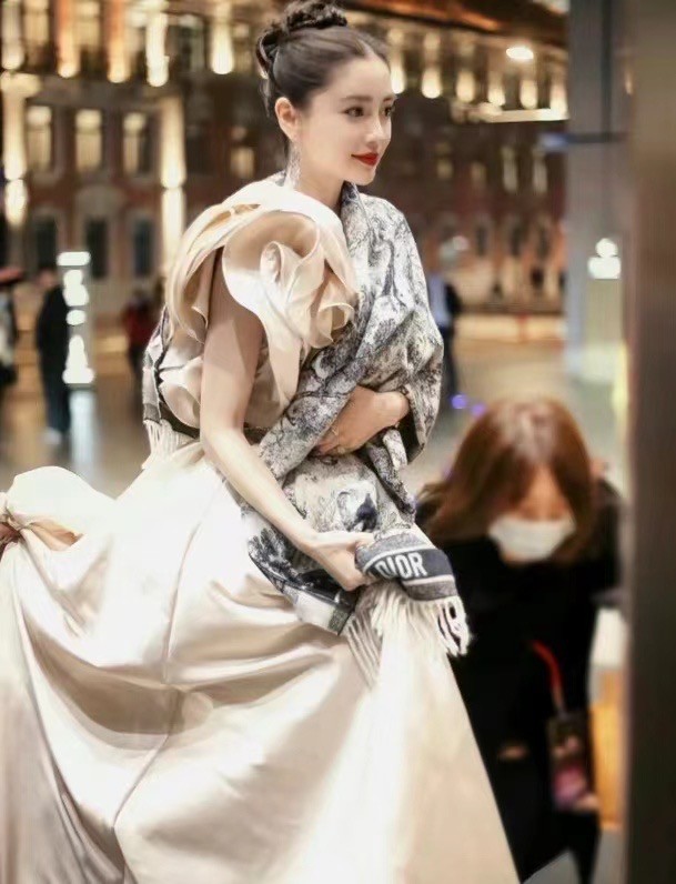 Dior Oblique Poncho Cashmere  21DOB3