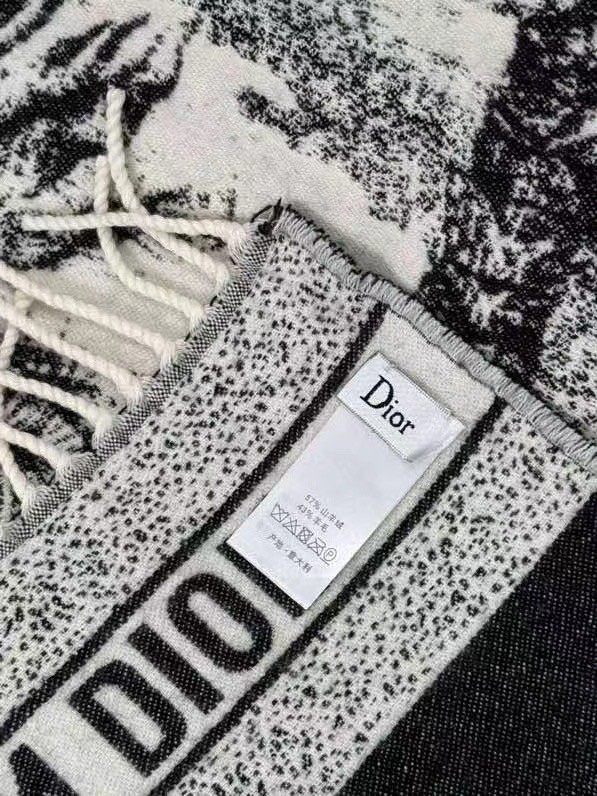 Dior Oblique Poncho Cashmere 21DOB8