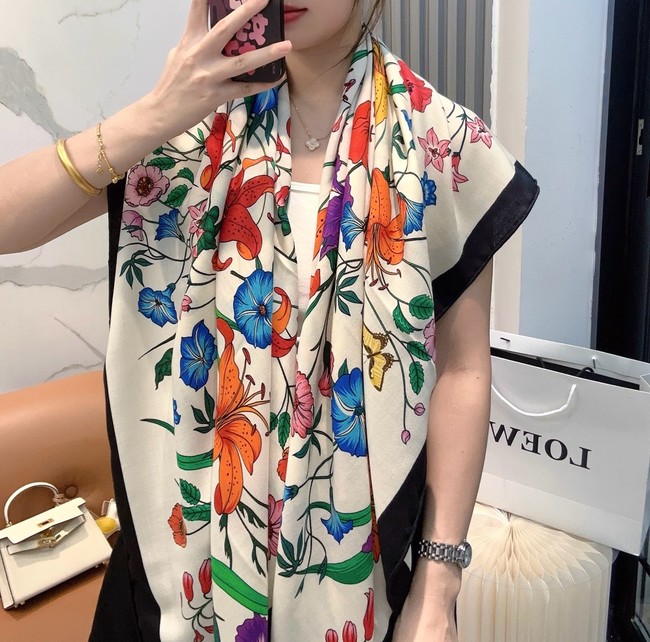 Gucci Square Scarf Silk Jacquard XT268