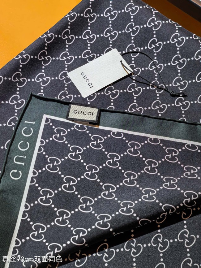 Gucci Square Scarf Silk Jacquard XT2893
