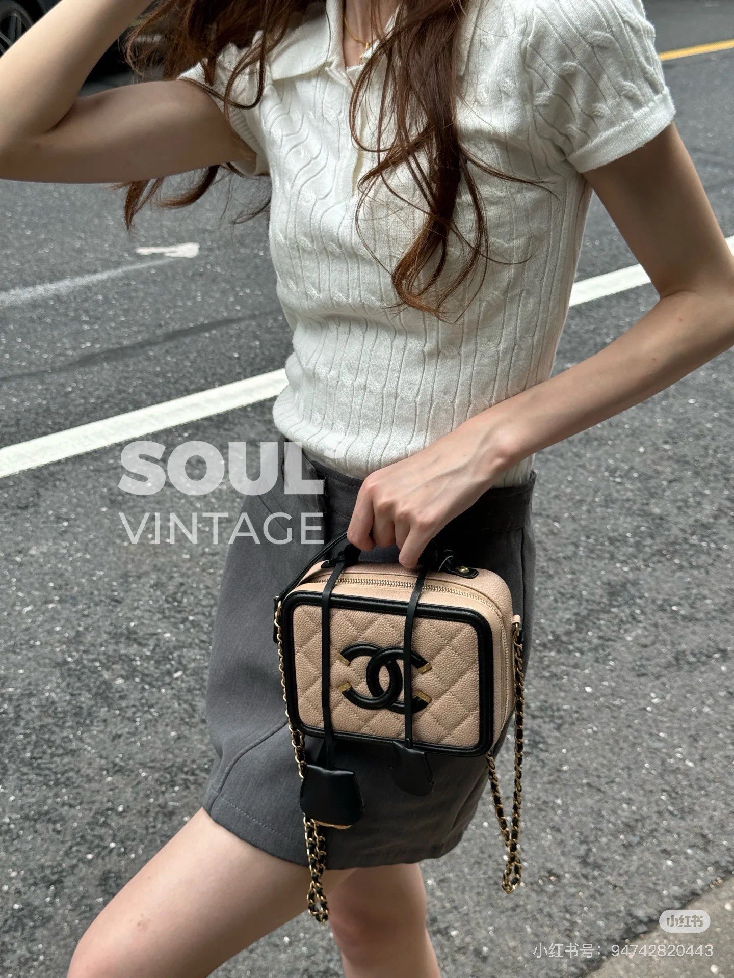 Chanel Original Leather Medium Cosmetic Bag 93443 Apricot&Black