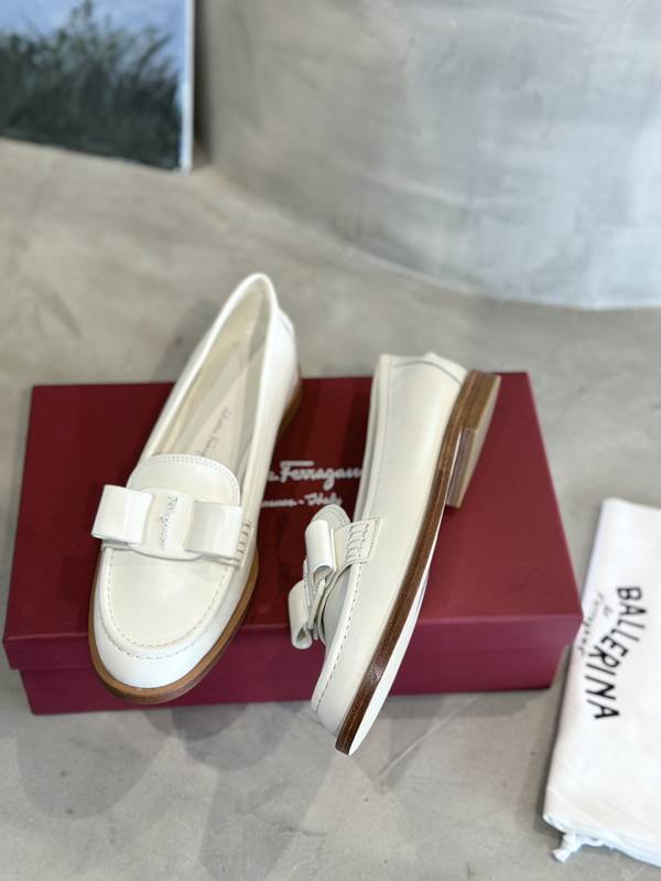 Ferragamo Shoes FMS00094