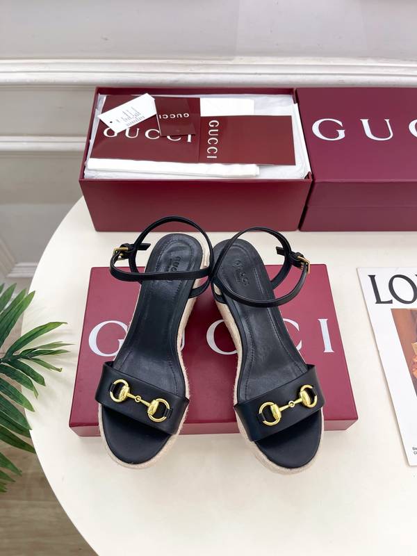 Gucci Shoes GUS00909 Heel 9CM