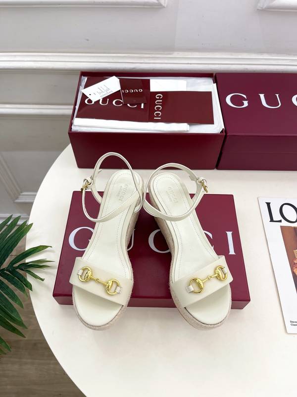 Gucci Shoes GUS00911 Heel 9CM