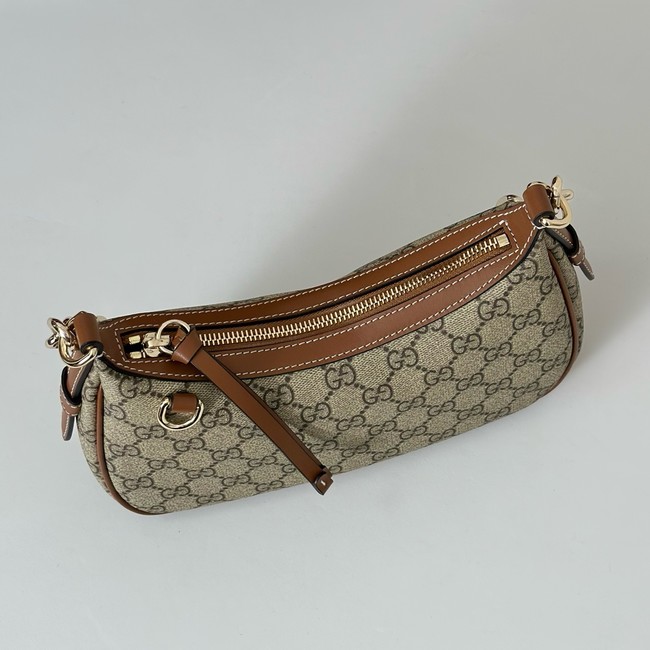Gucci GG Emblem small shoulder bag 847447 brown