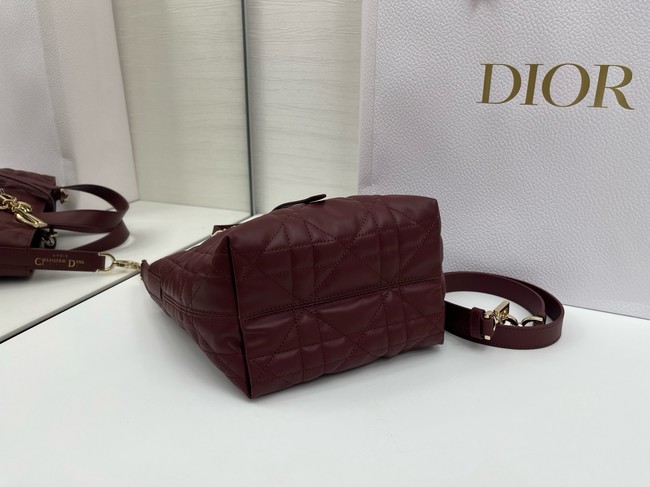 Small Dior Toujours Vertical Tote Bag Macrocannage Crinkled Calfskin M2835 burgundy