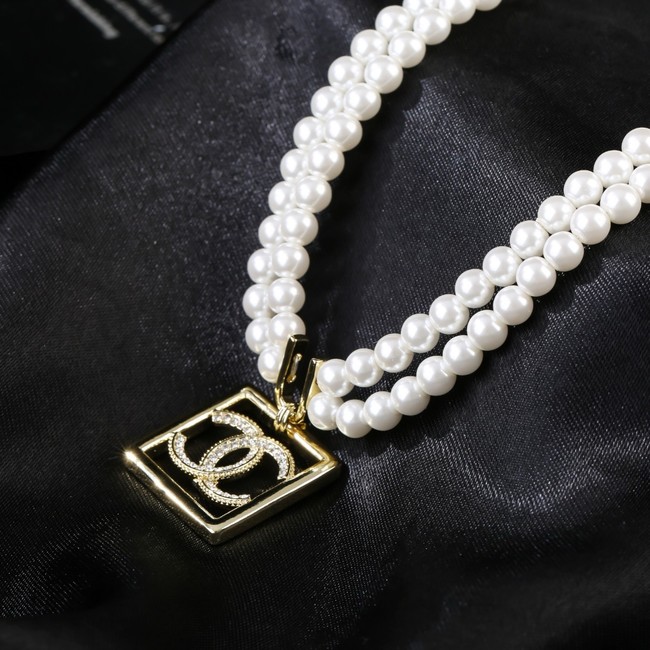Chanel necklace CE81670