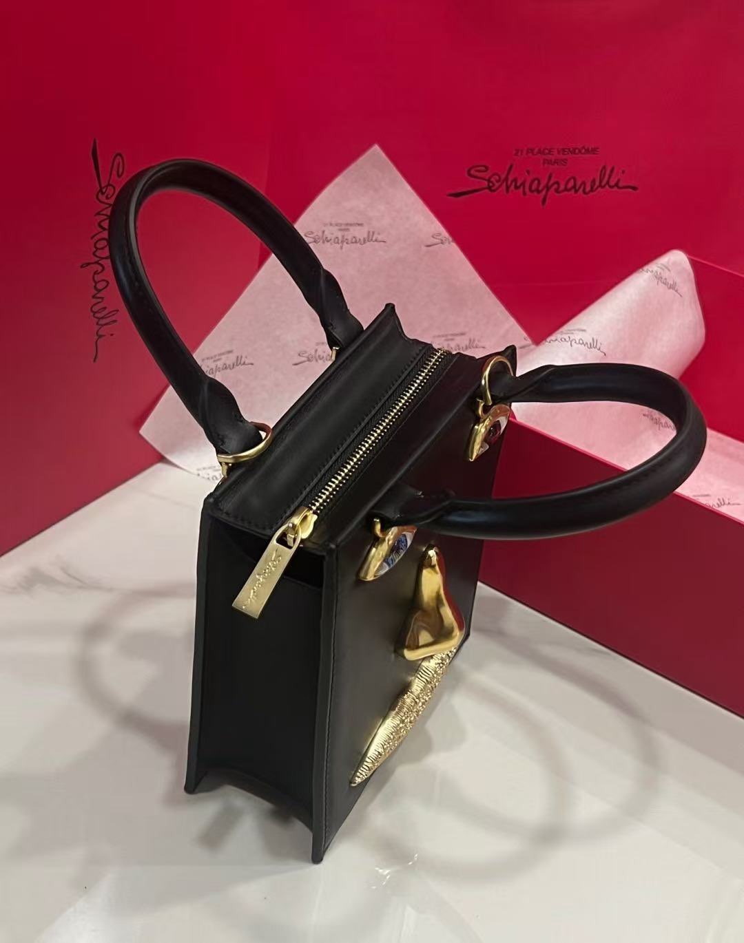New Schiaparelli bags Original leather 50102 Black