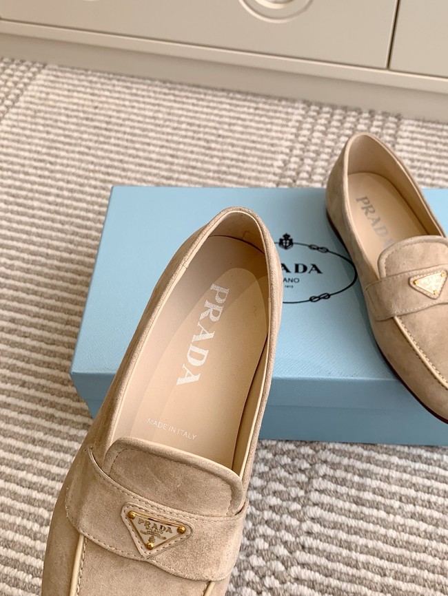 Prada leather loafers 87199-5