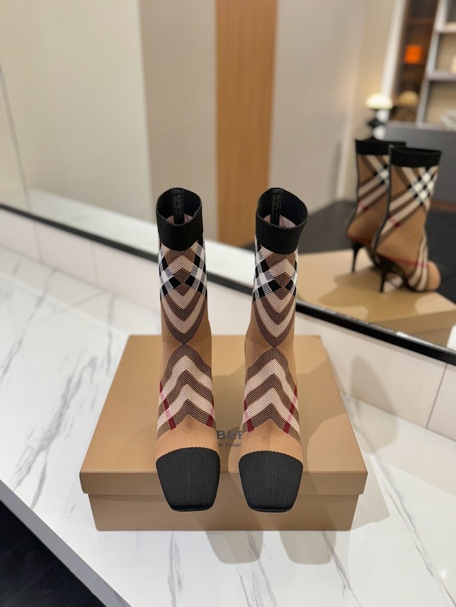 BurBerry Ankle Boot 87214-3