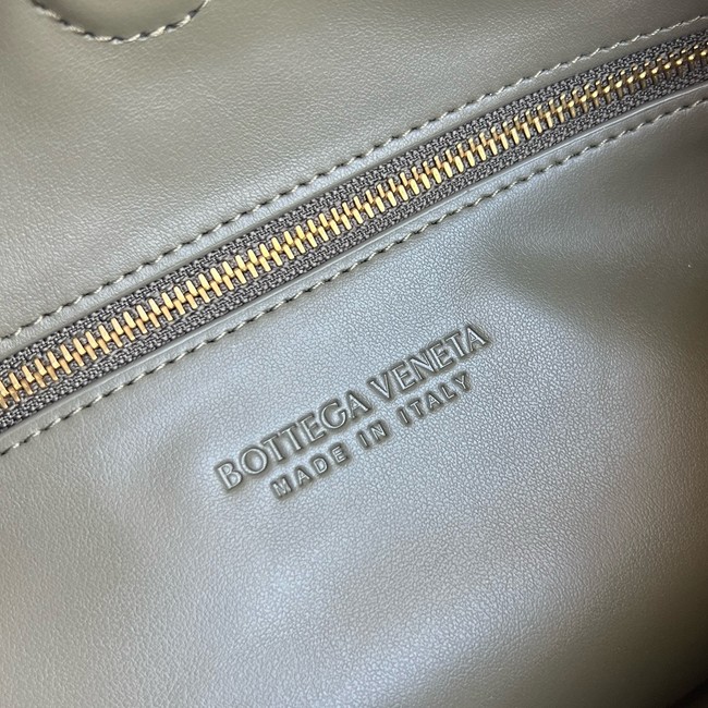 Bottega Veneta Hop calf leather Suede 796262 light gray