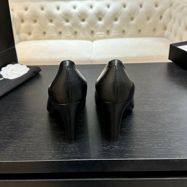 Chanel High heels 21063-4