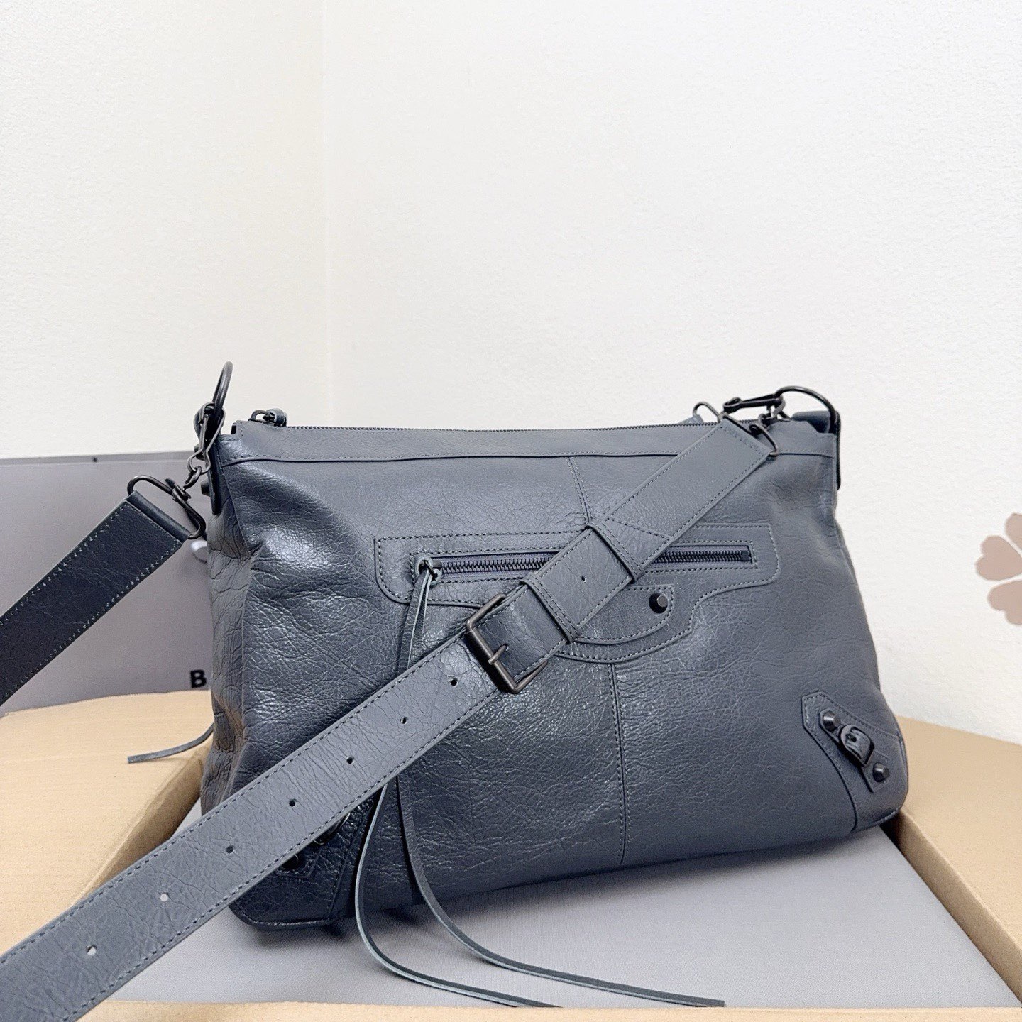 Balenciaga Original Leather Handbag 2185 Gray