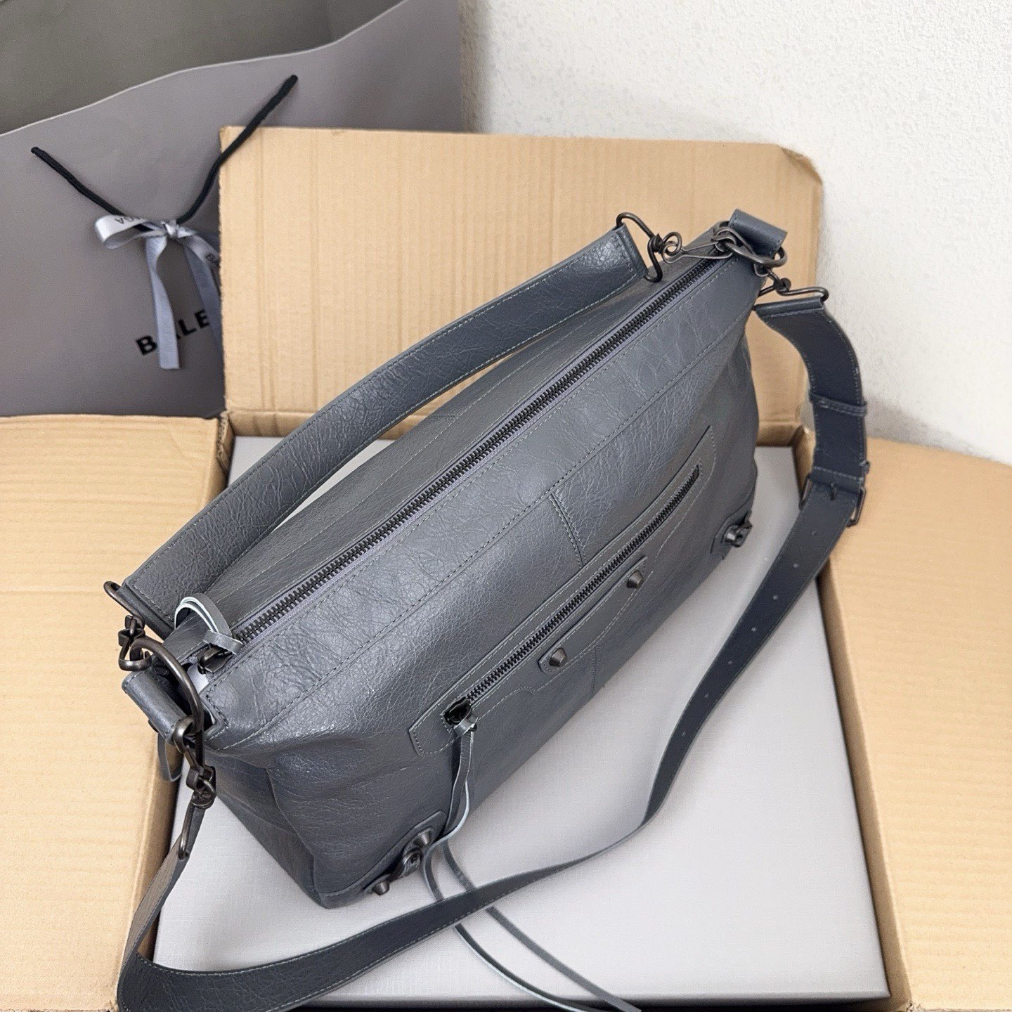 Balenciaga Original Leather Handbag 2185 Gray