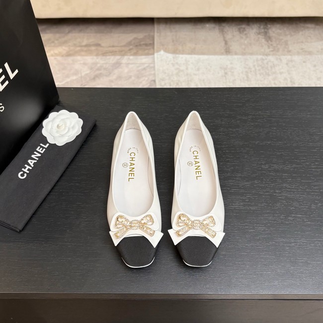 CHANEL Ballet flats C35960-2