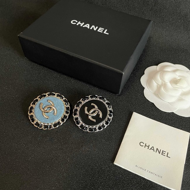 Chanel brooch CE81978