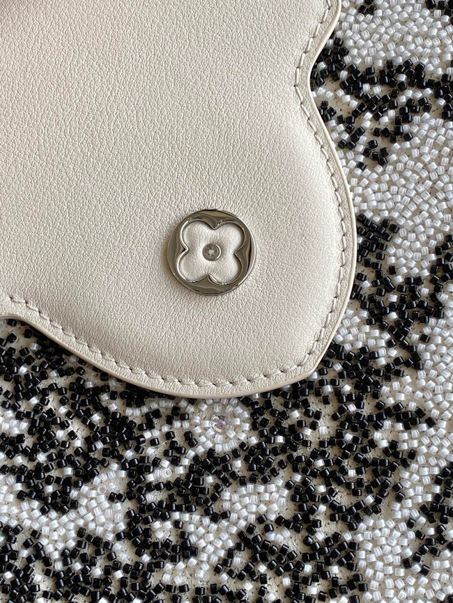 Louis Vuitton Capucines BB M12978 cream