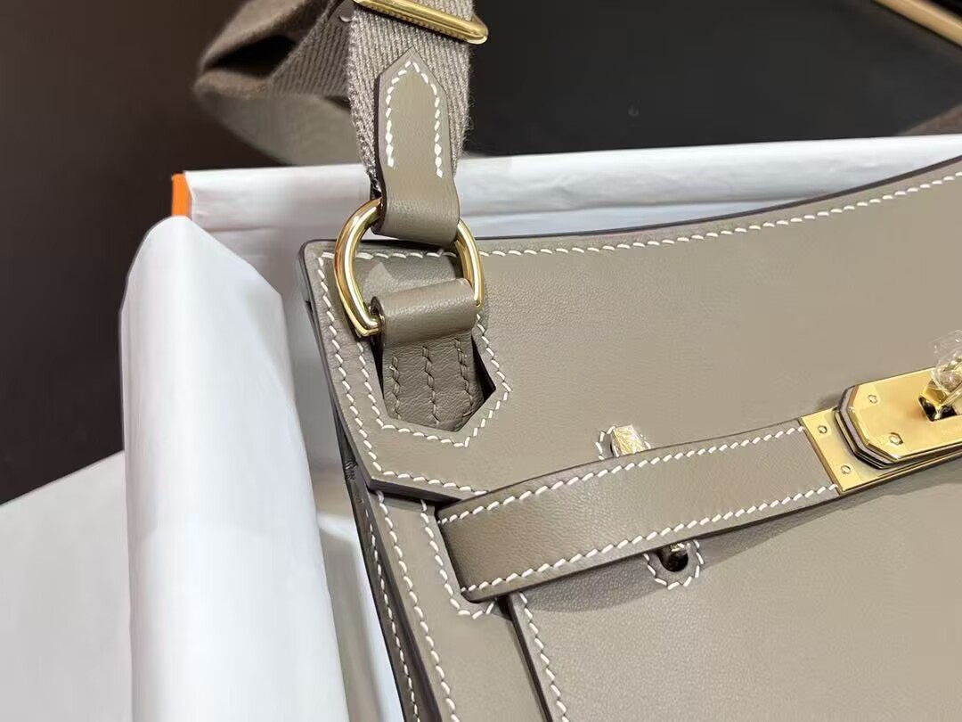 Hermes Jypsiere 31CM Shoulder Bag Calfskin Leather H0880 gold tone Hermes Jypsiere 31CM Shoulder Bag Calfskin Leather H0880 gold tone